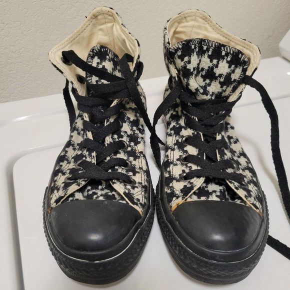 Converse Shoes Converse Black And White Zig Zag Shoes Sneakers